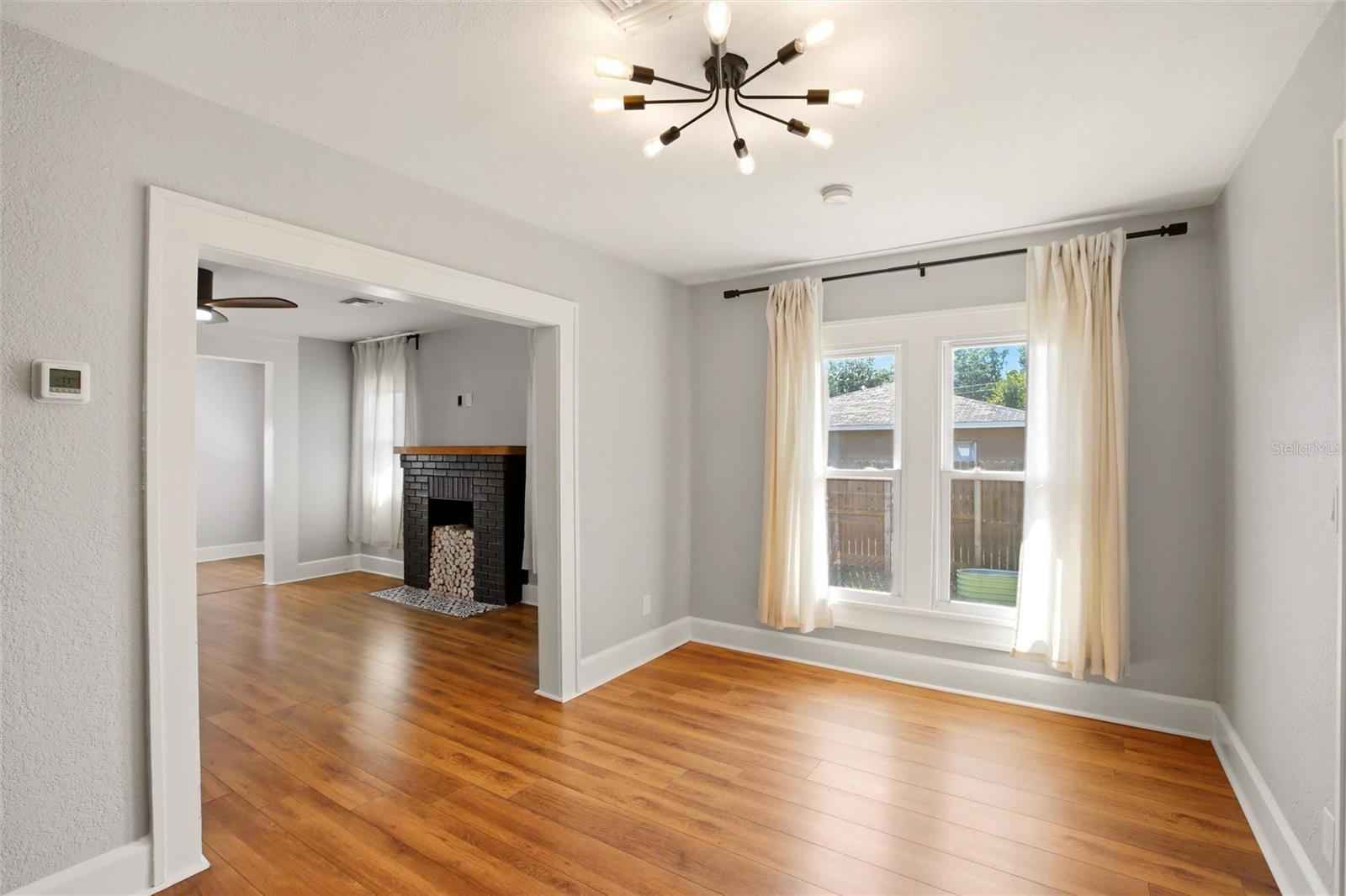 SHADOW LAWN - Residential