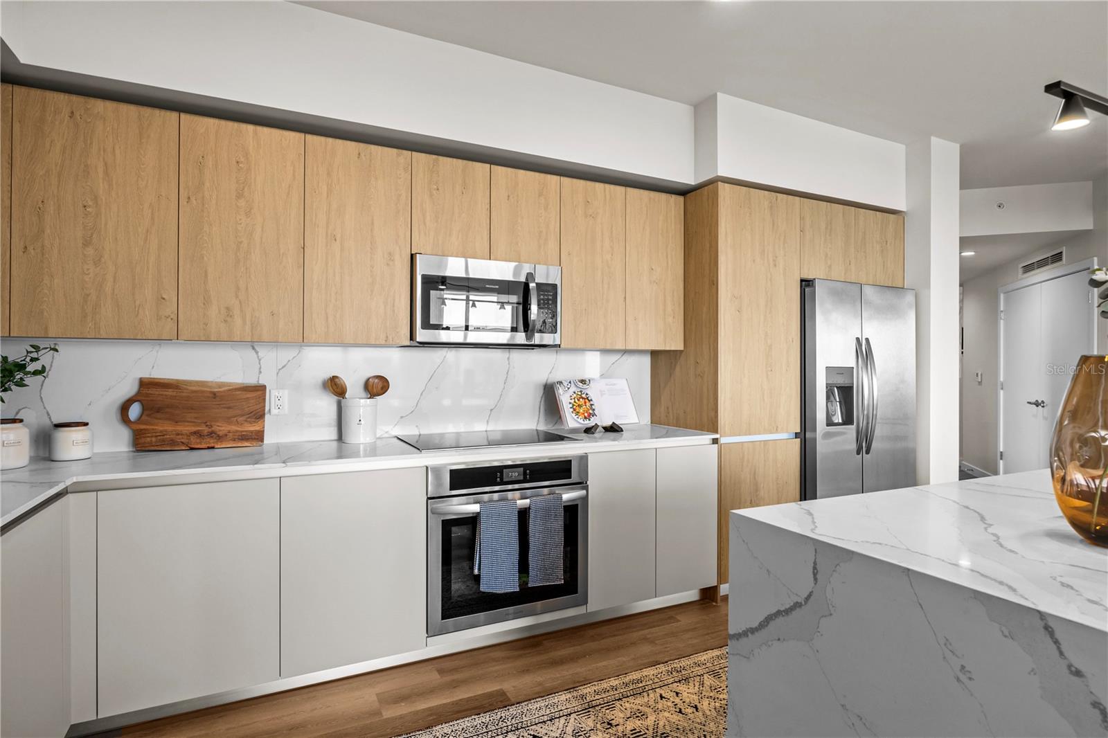 CLARKE'S SUB - AER TAMPA - Residential Lease