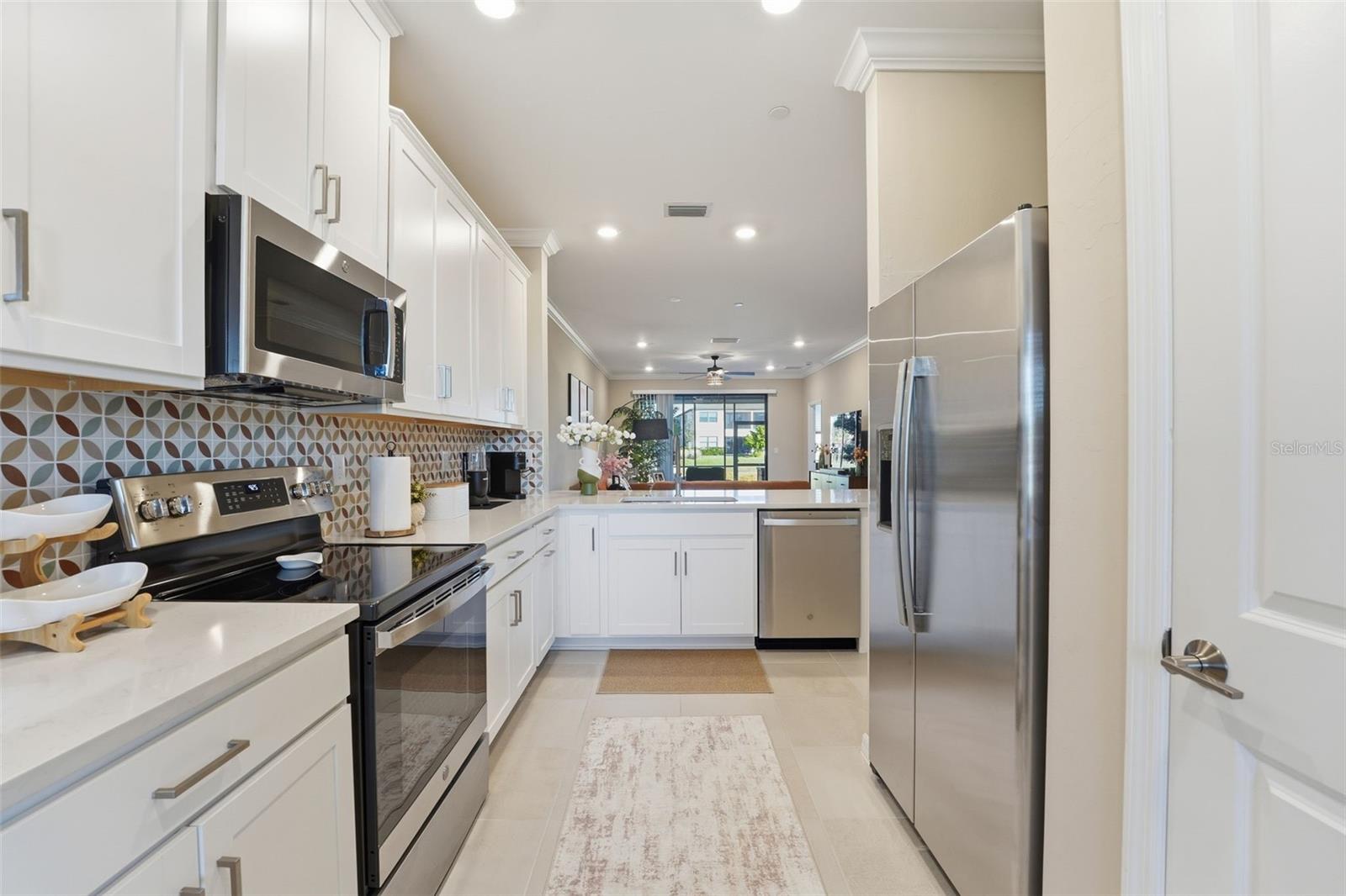 23343 COLLINA WAY 7-102