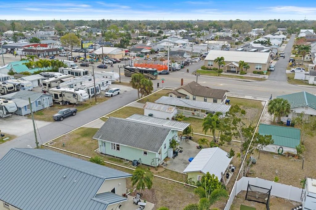 Photo of 1126 Graber Avenue, Sarasota, FL 34237 (MLS # A4684750)