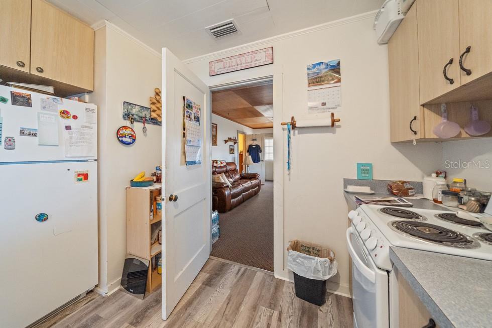 EASTWOOD UN #2 - Residential