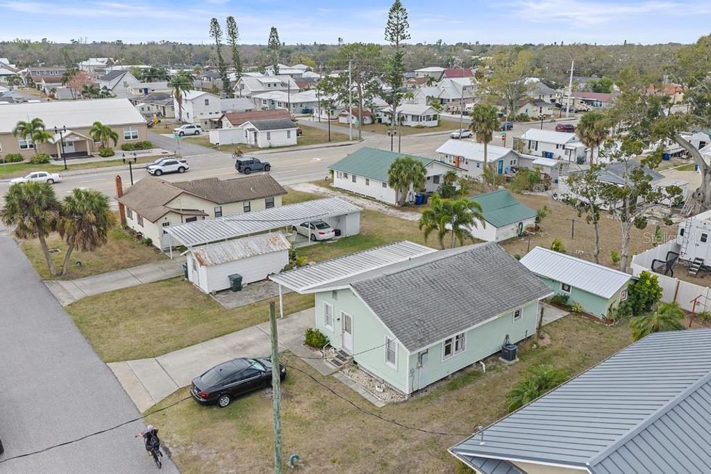 Photo of 1126 Graber Avenue, Sarasota, FL 34237 (MLS # A4684750)