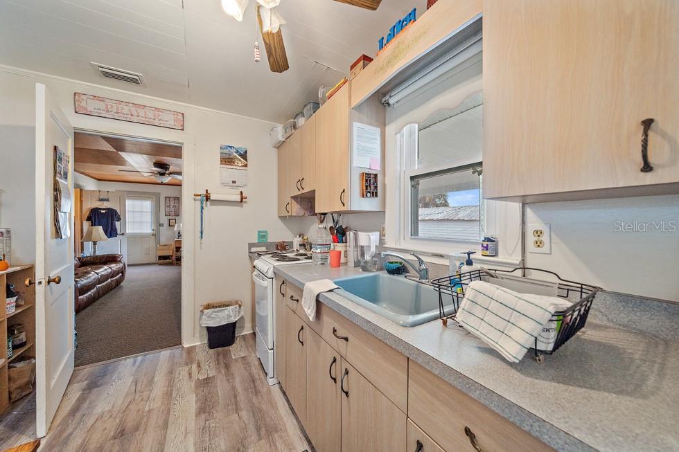 EASTWOOD UN #2 - Residential