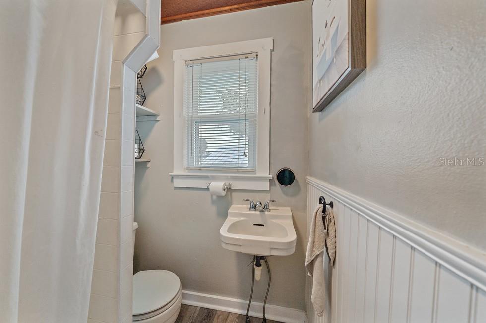 EASTWOOD UN #2 - Residential