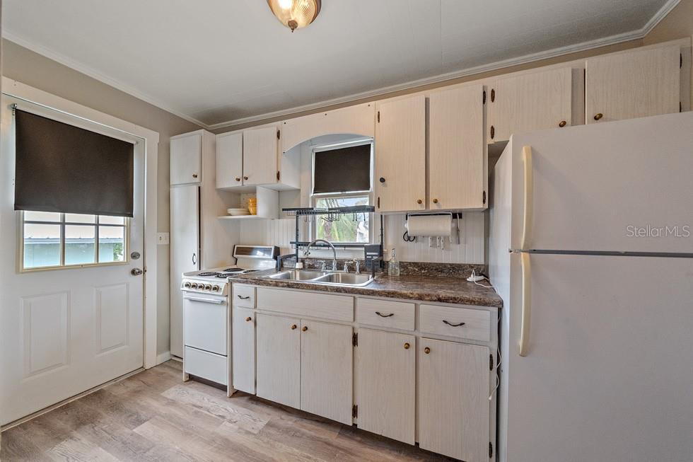 EASTWOOD UN #2 - Residential