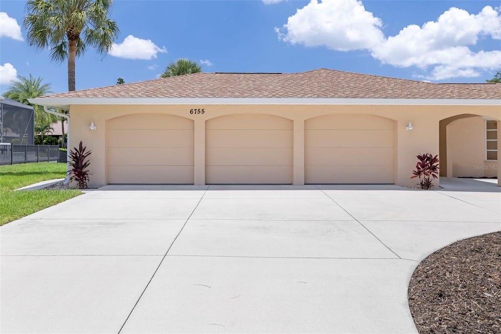 Photo of 6755 Avenue B, Sarasota, FL 34231 (MLS # A4700204)