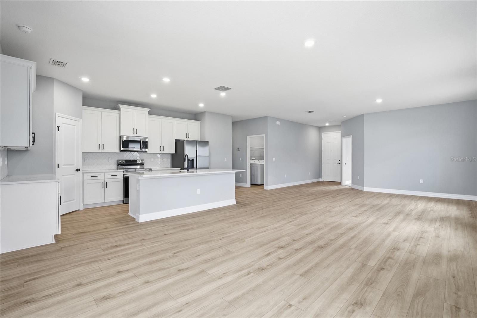 MARION OAKS UN 7 - Residential