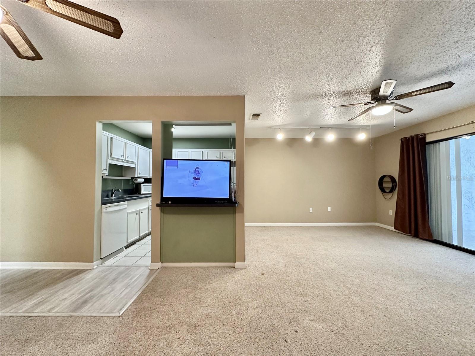 BIVENS LAKE ESTATE S - Residential