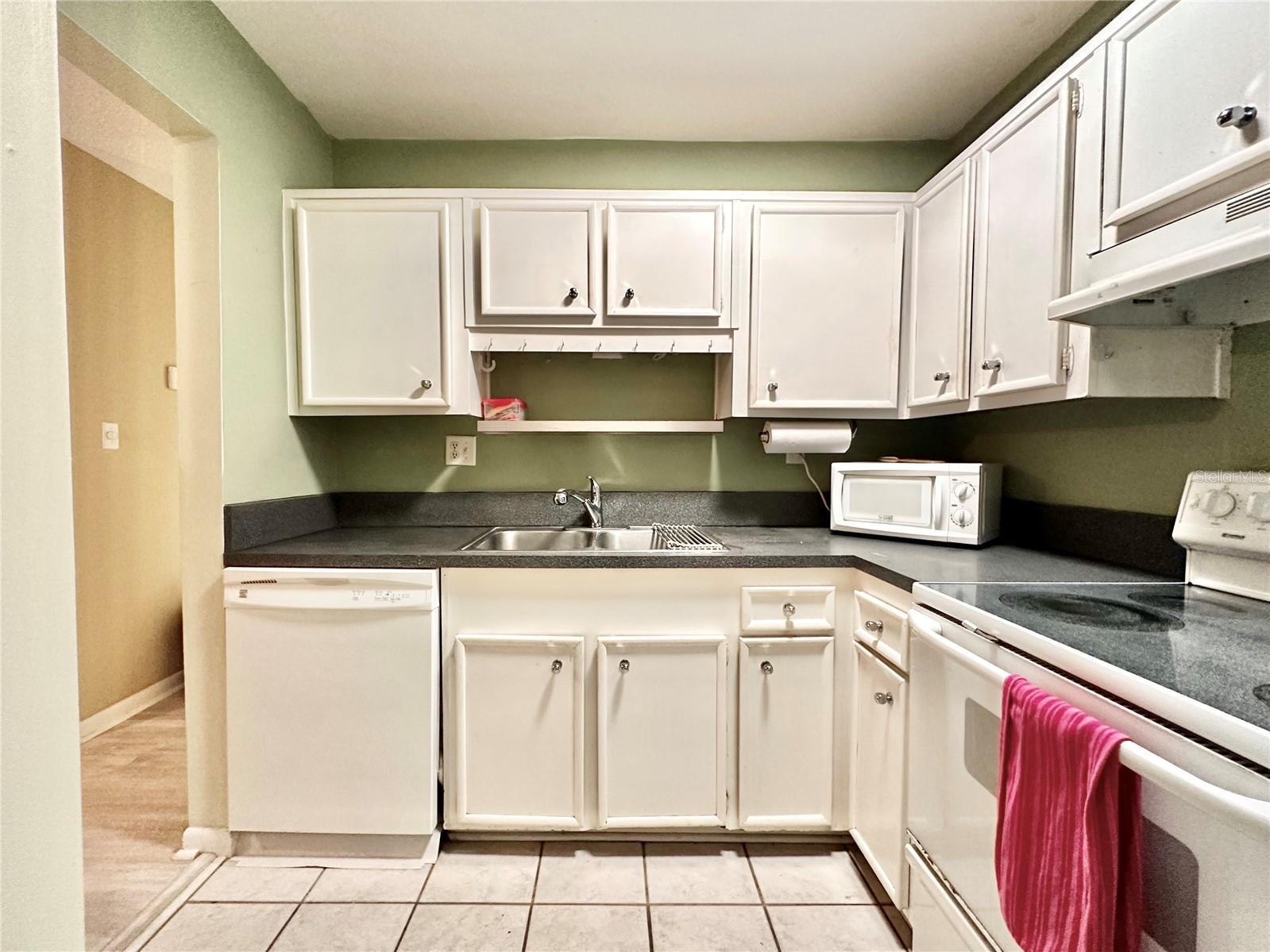 BIVENS LAKE ESTATE S - Residential