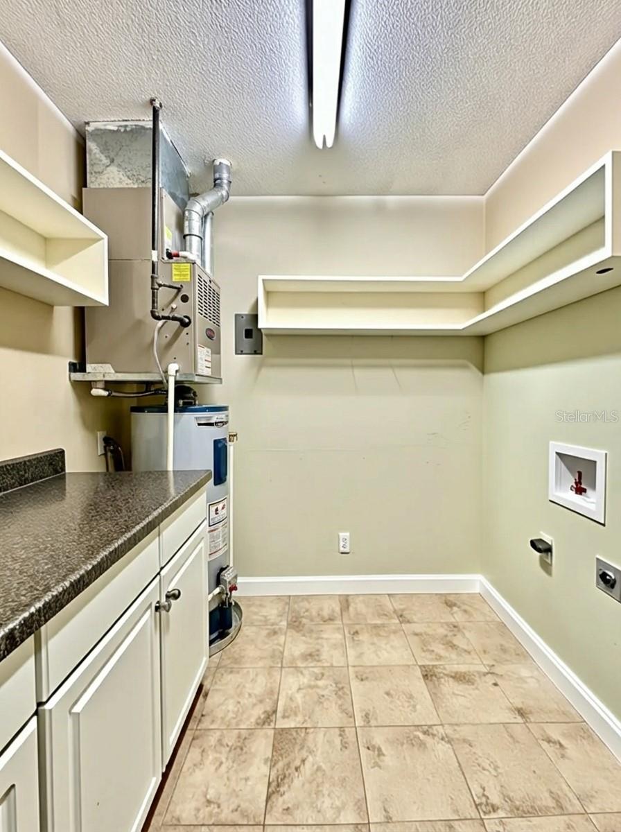 BIVENS LAKE ESTATE S - Residential