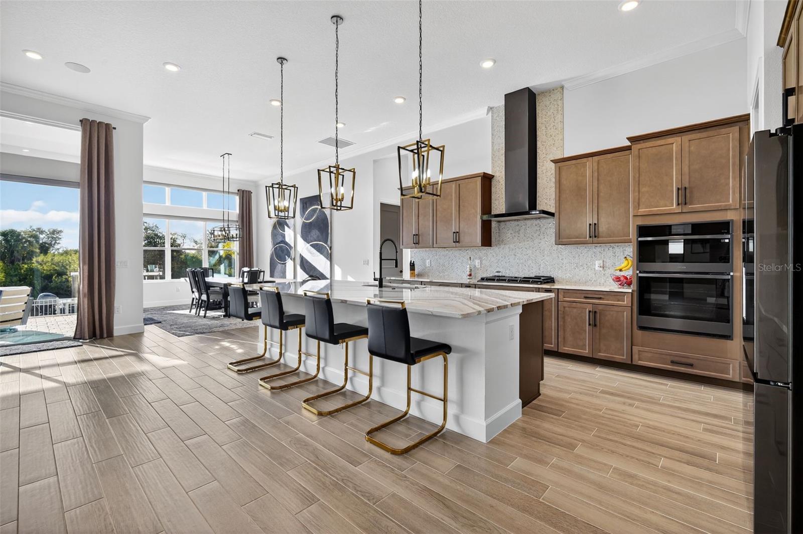 MARISOL POINTE - Residential