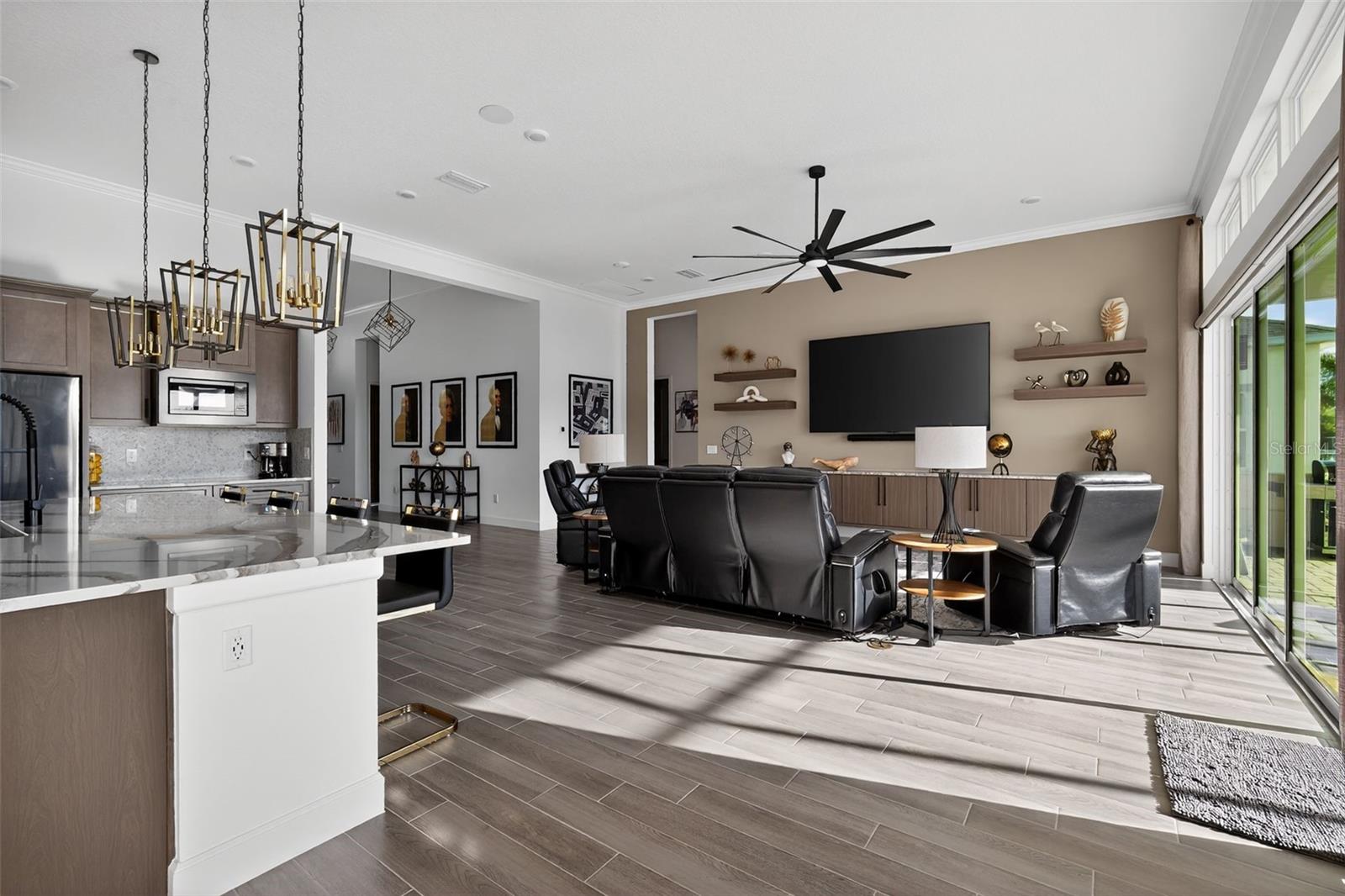 MARISOL POINTE - Residential