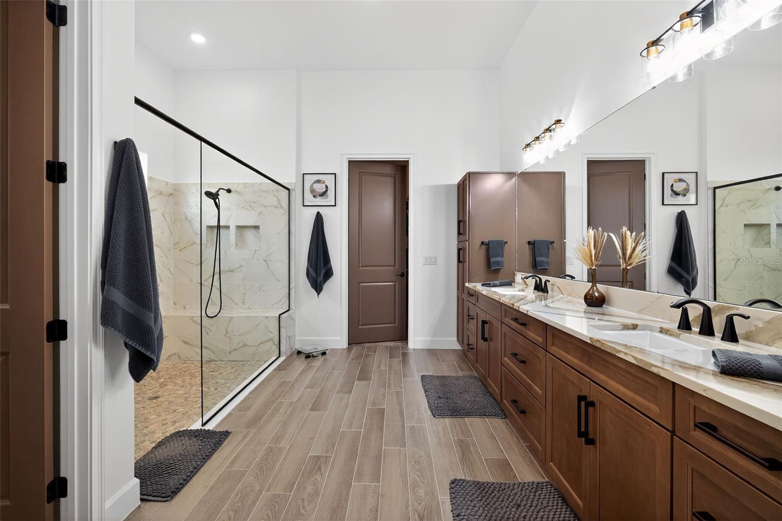 MARISOL POINTE - Residential