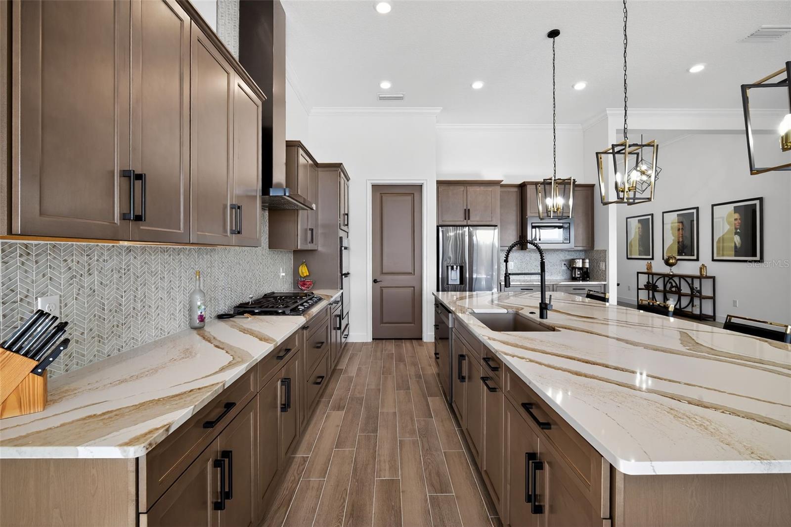 MARISOL POINTE - Residential