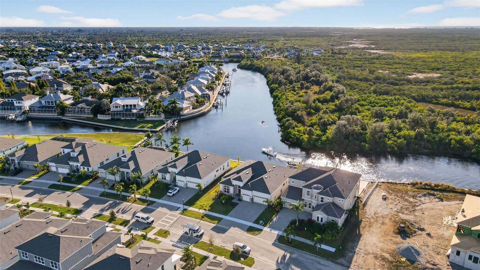 MARISOL POINTE - Residential