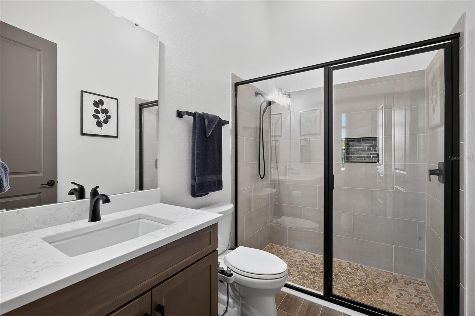 MARISOL POINTE - Residential