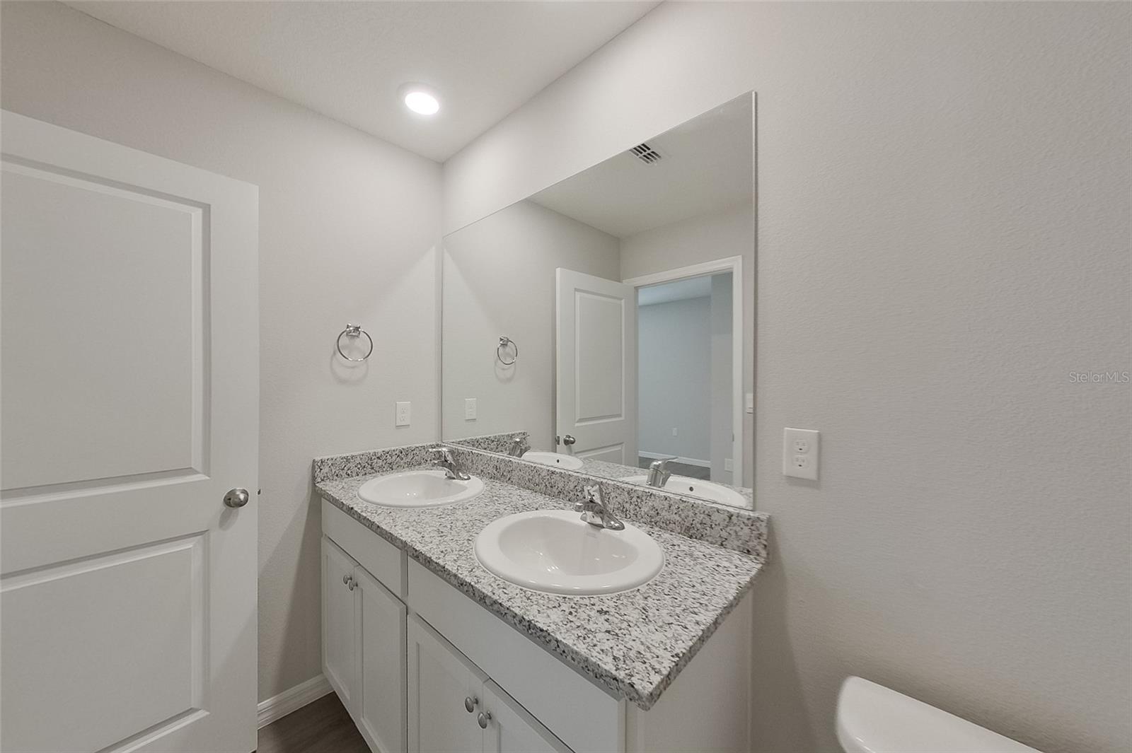 OCALA CROSSINGS - Residential Lease