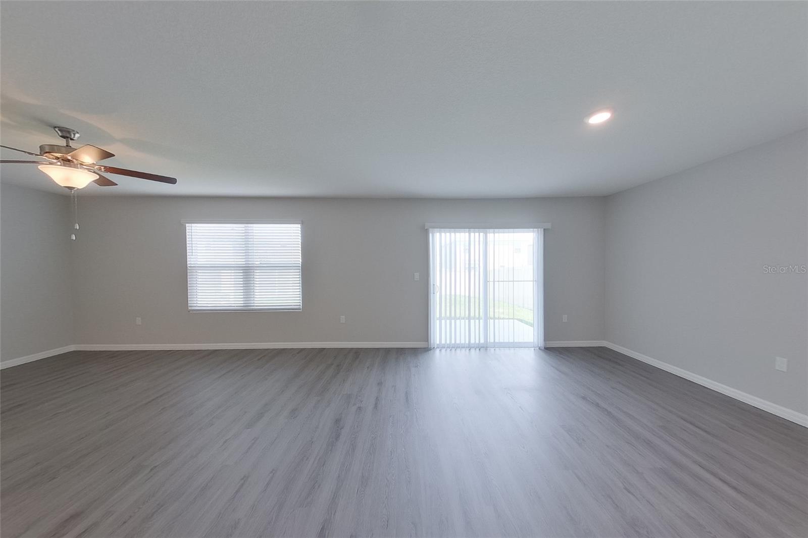 OCALA CROSSINGS - Residential Lease