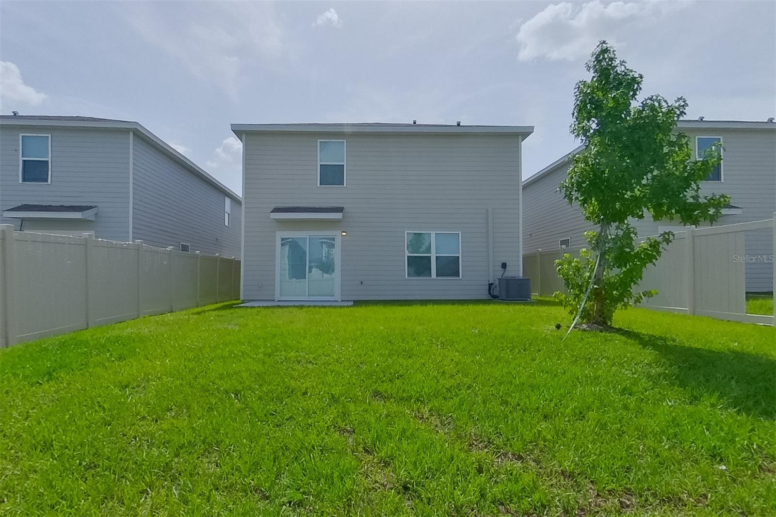 OCALA CROSSINGS - Residential Lease