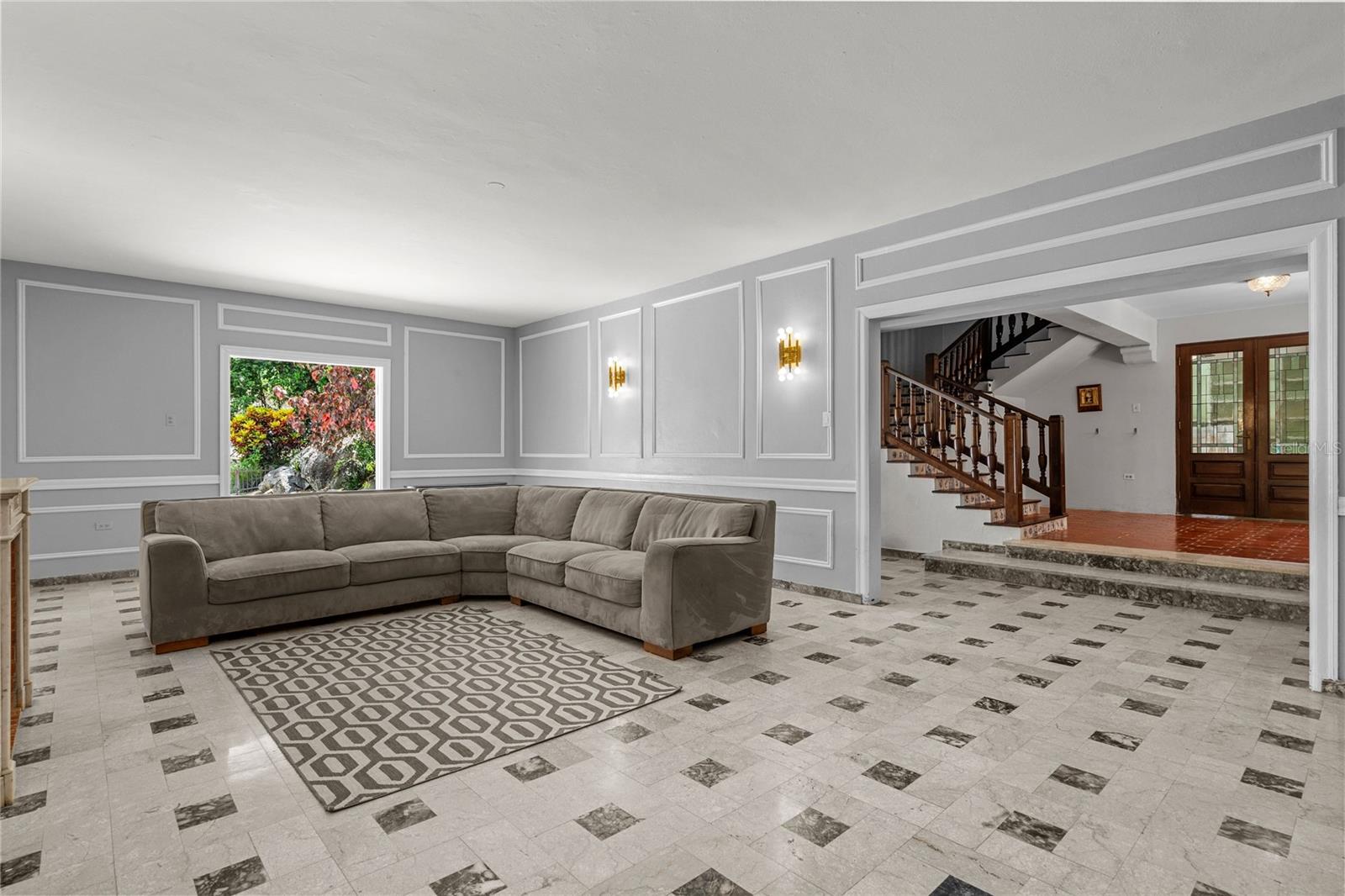 BEVERLY HILLS - Residential