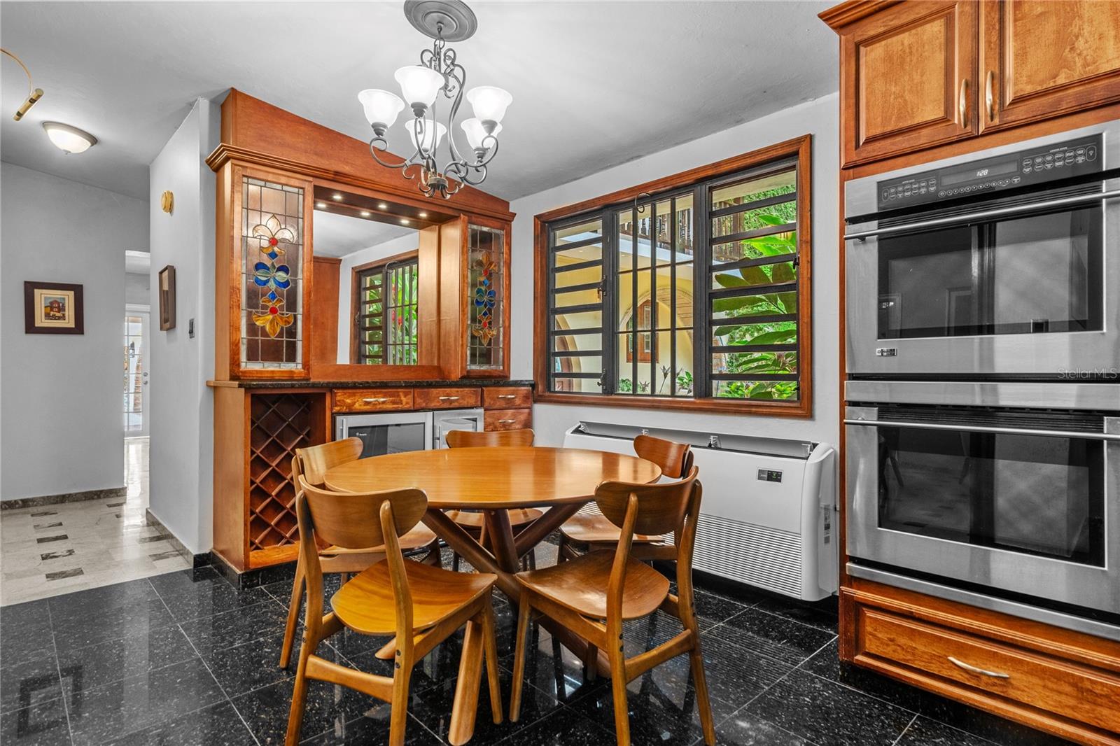 BEVERLY HILLS - Residential