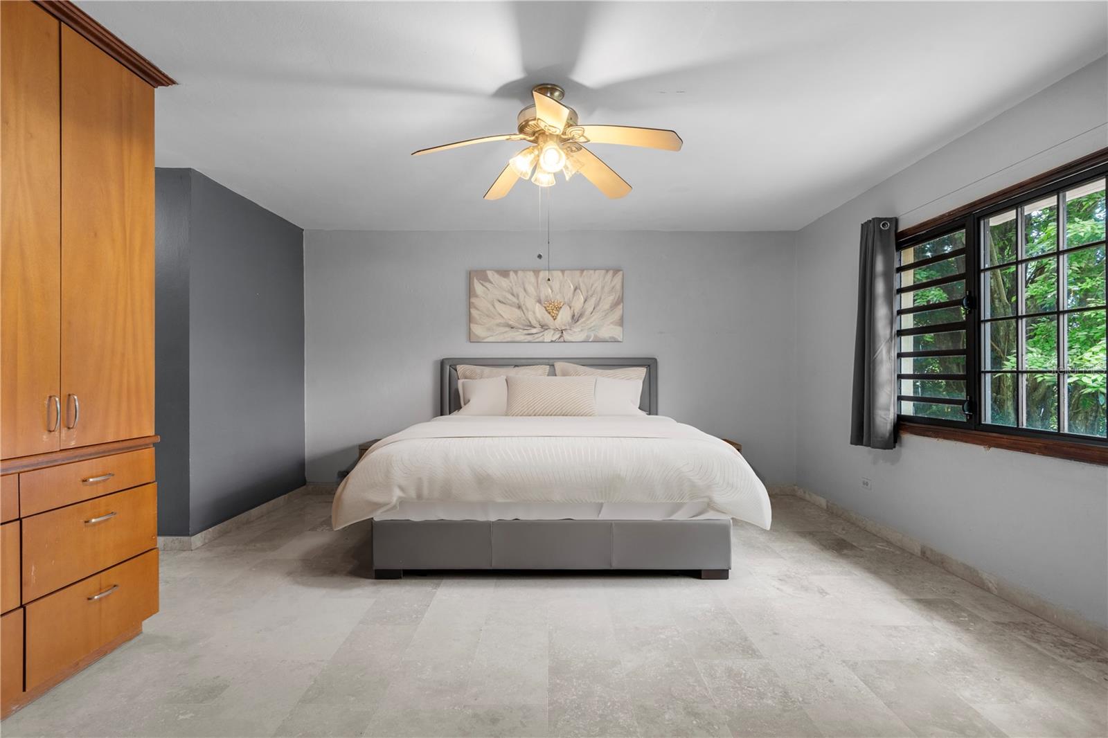 BEVERLY HILLS - Residential