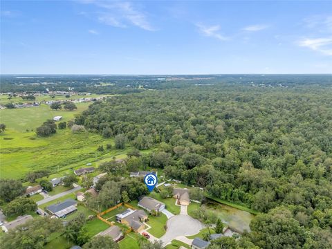 A home in LAKELAND