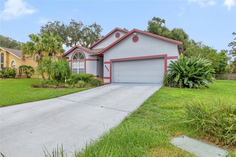 A home in LAKELAND