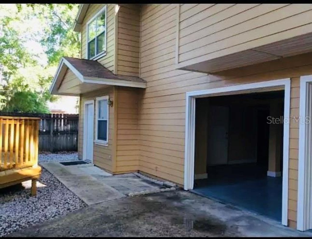 Photo of 520 E Amelia Street, Orlando, FL 32803 (MLS # O6404806)