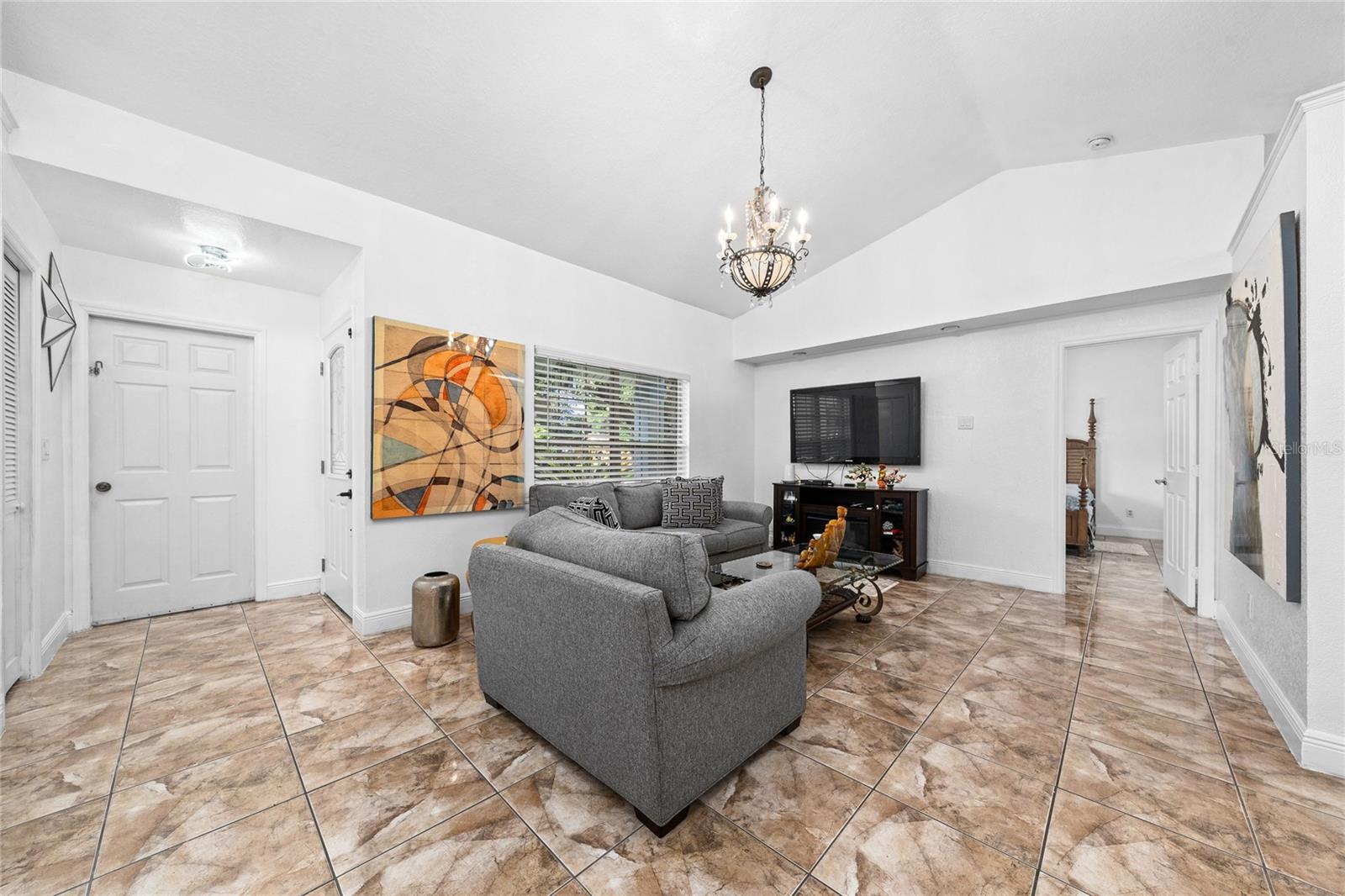 REAGAN'S RUN - Residential