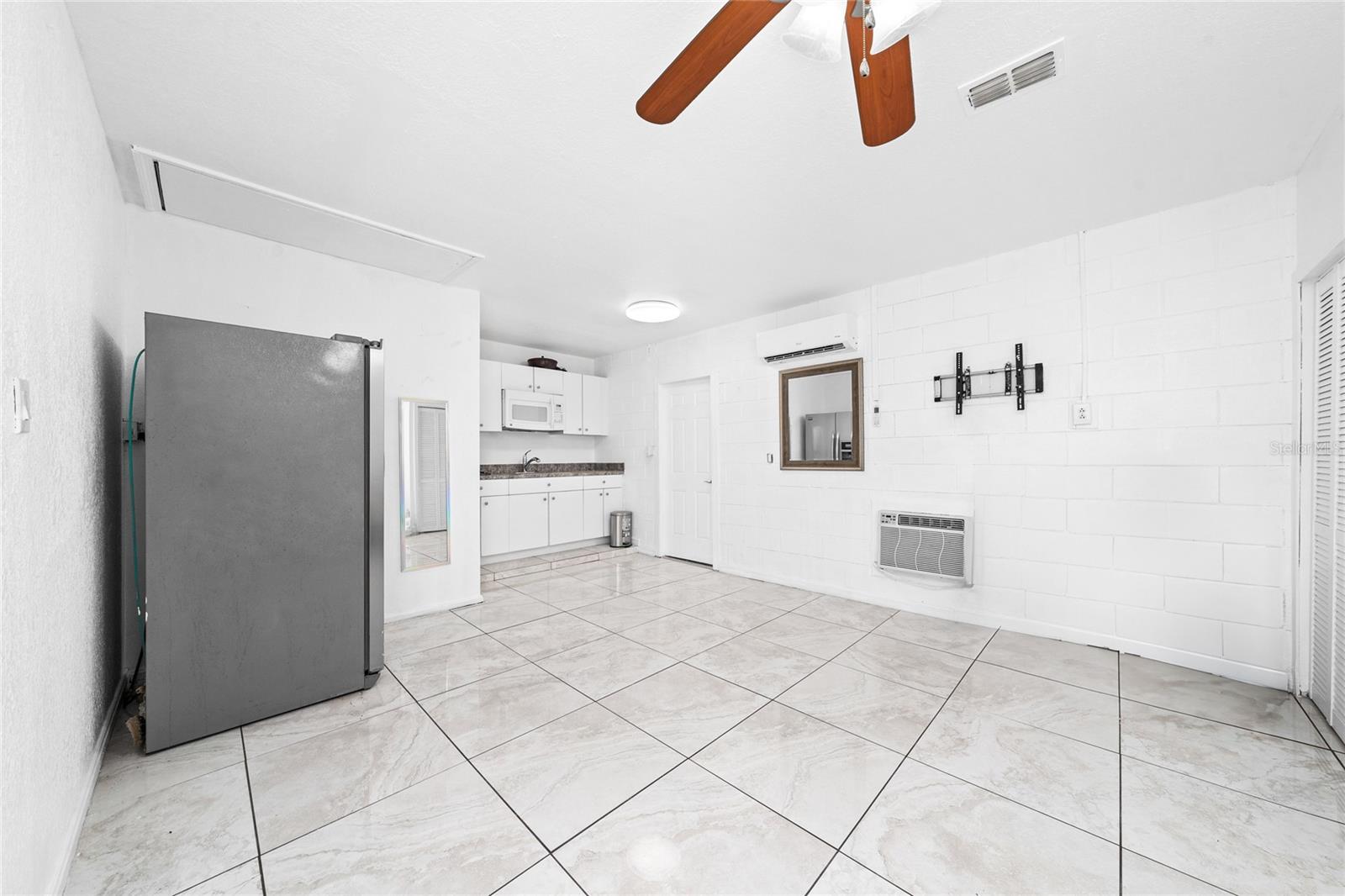 REAGAN'S RUN - Residential