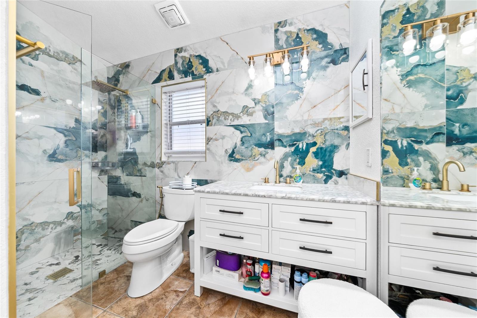 REAGAN'S RUN - Residential