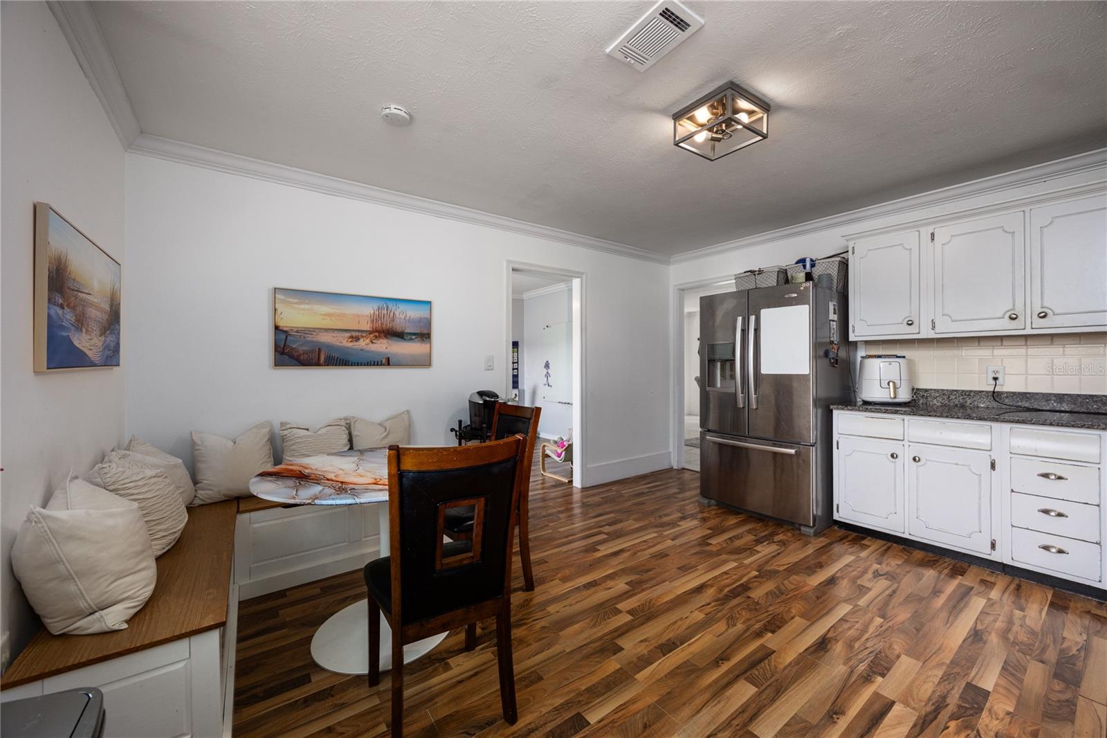 GWEN LAKE ESTATES SUB - Residential