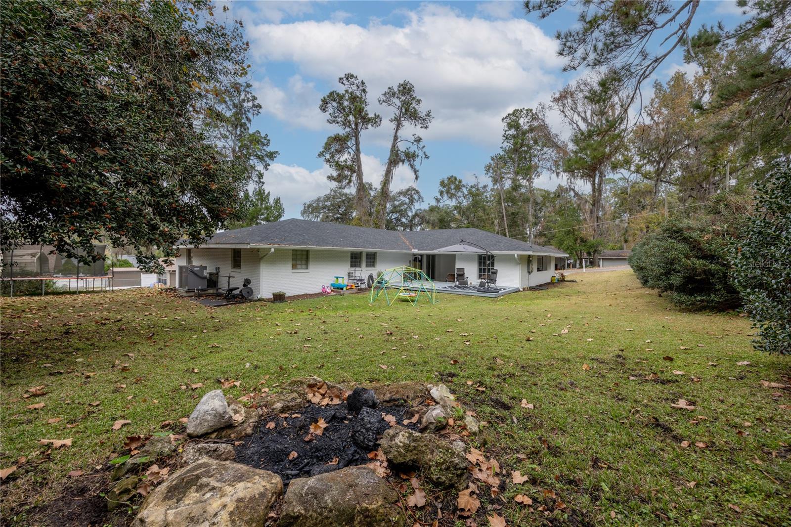 GWEN LAKE ESTATES SUB - Residential