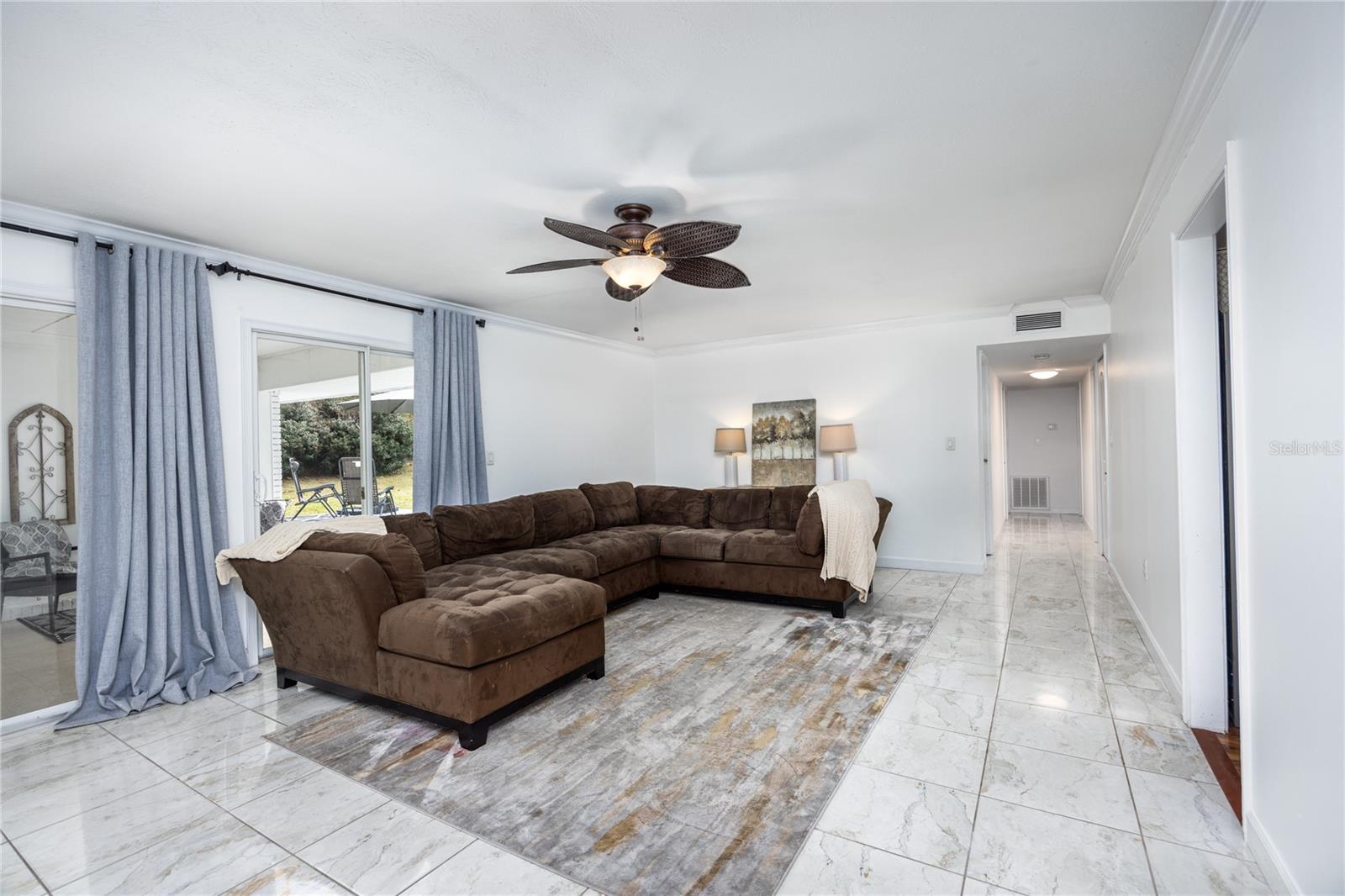 GWEN LAKE ESTATES SUB - Residential