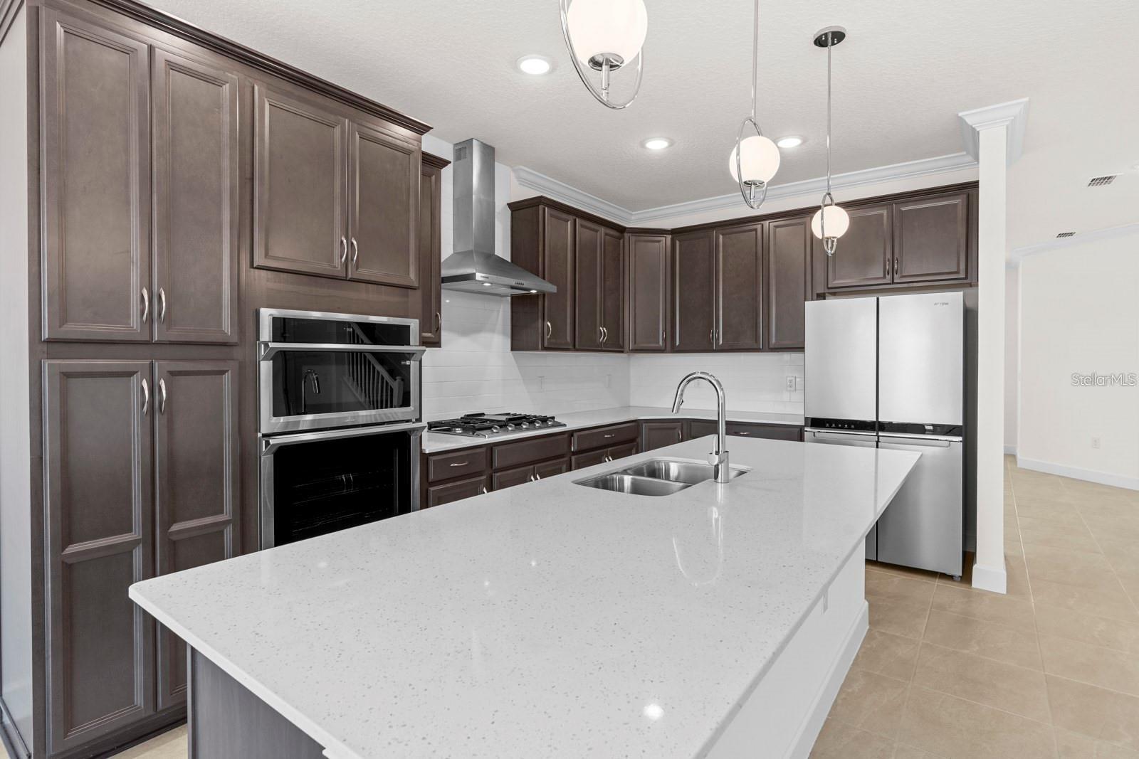 MIRABAY-MARISOL POINTE - Residential