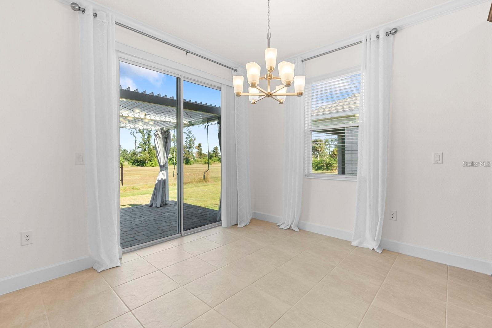 MIRABAY-MARISOL POINTE - Residential