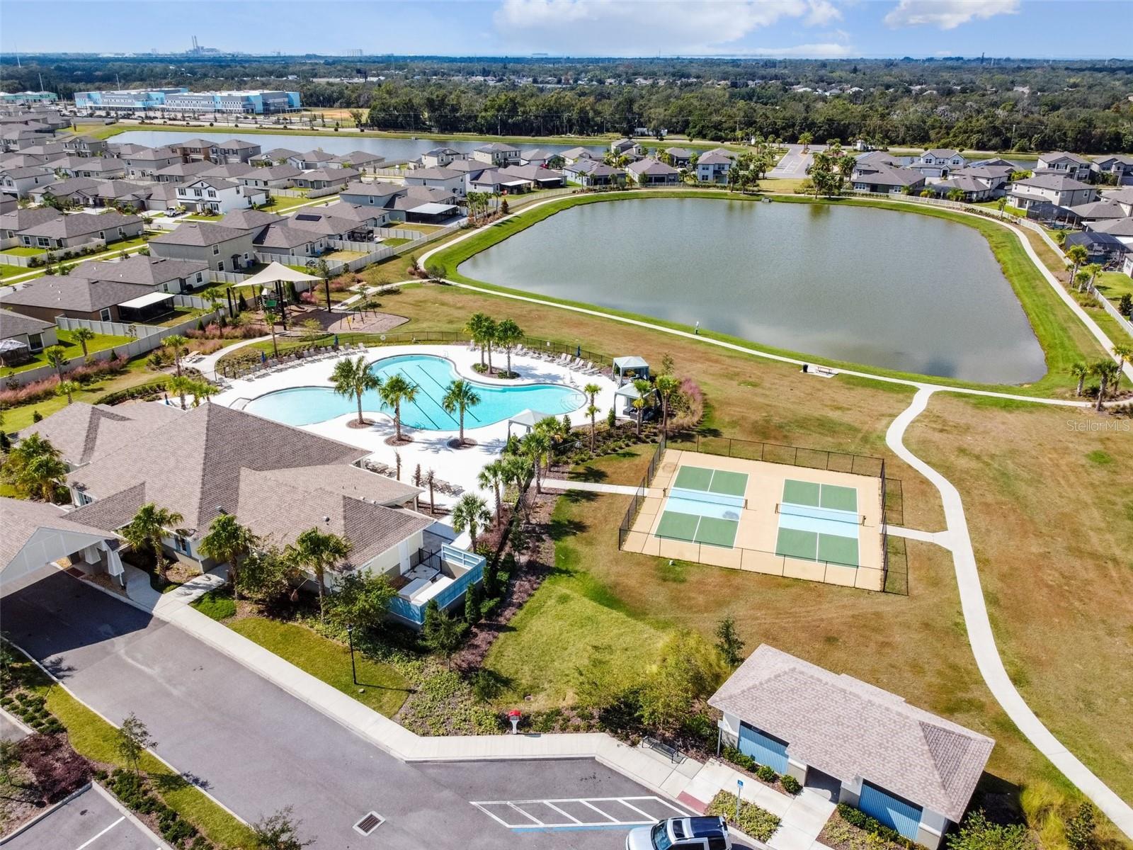 VENTANA GRVS PH 3 & CONE GROVE R - Residential Lease