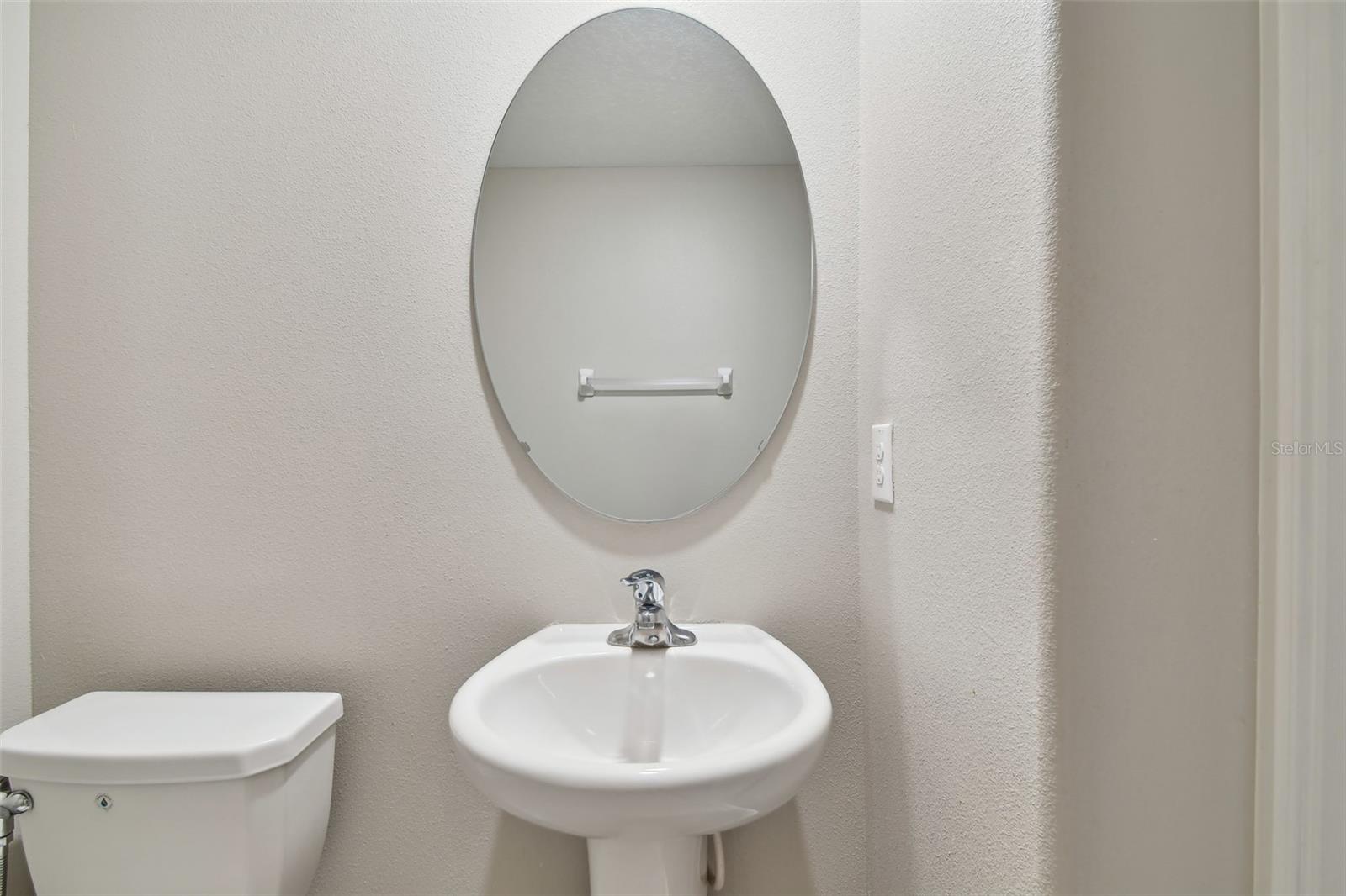 VENTANA GRVS PH 3 & CONE GROVE R - Residential Lease