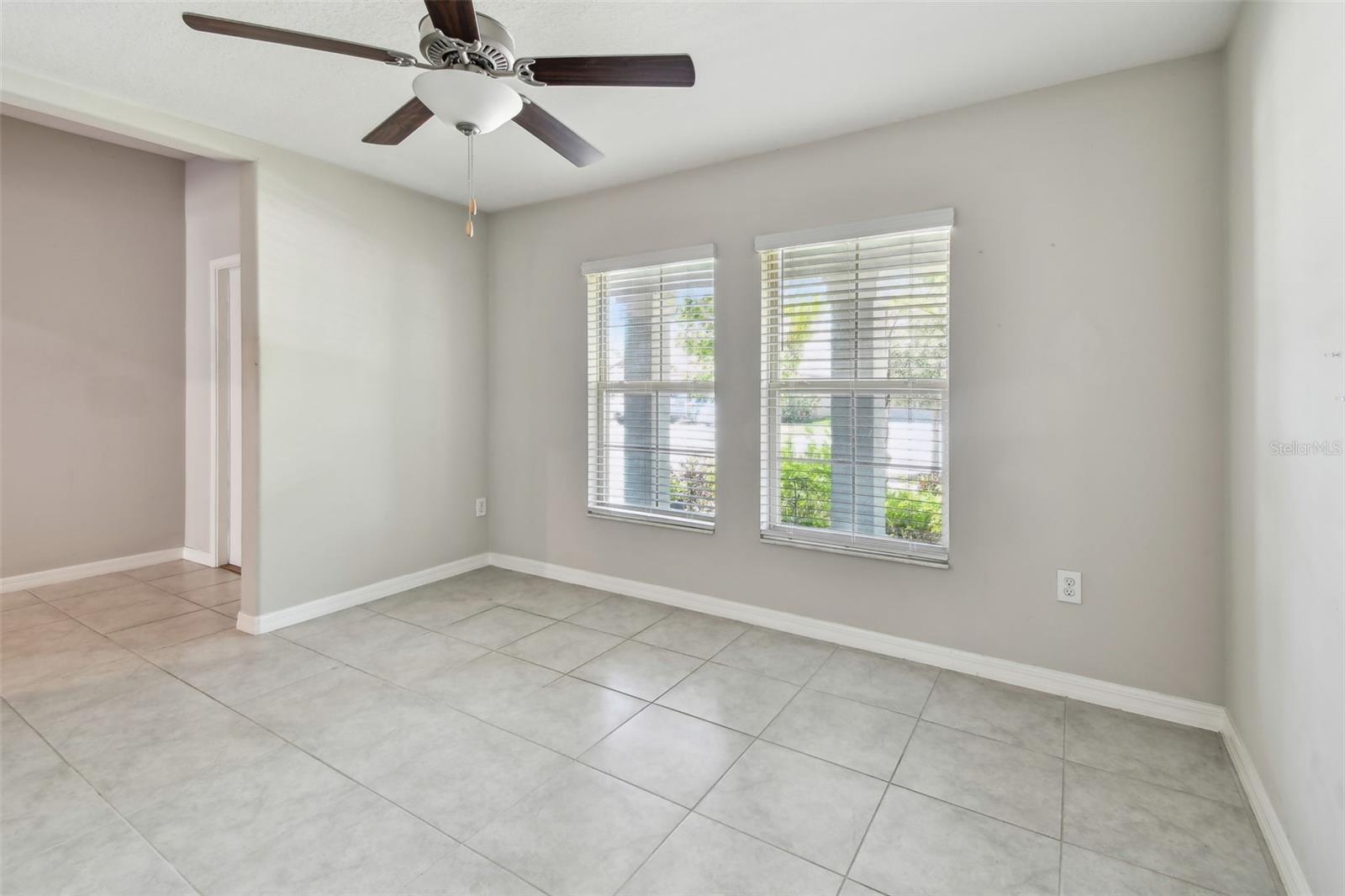 VENTANA GRVS PH 3 & CONE GROVE R - Residential Lease