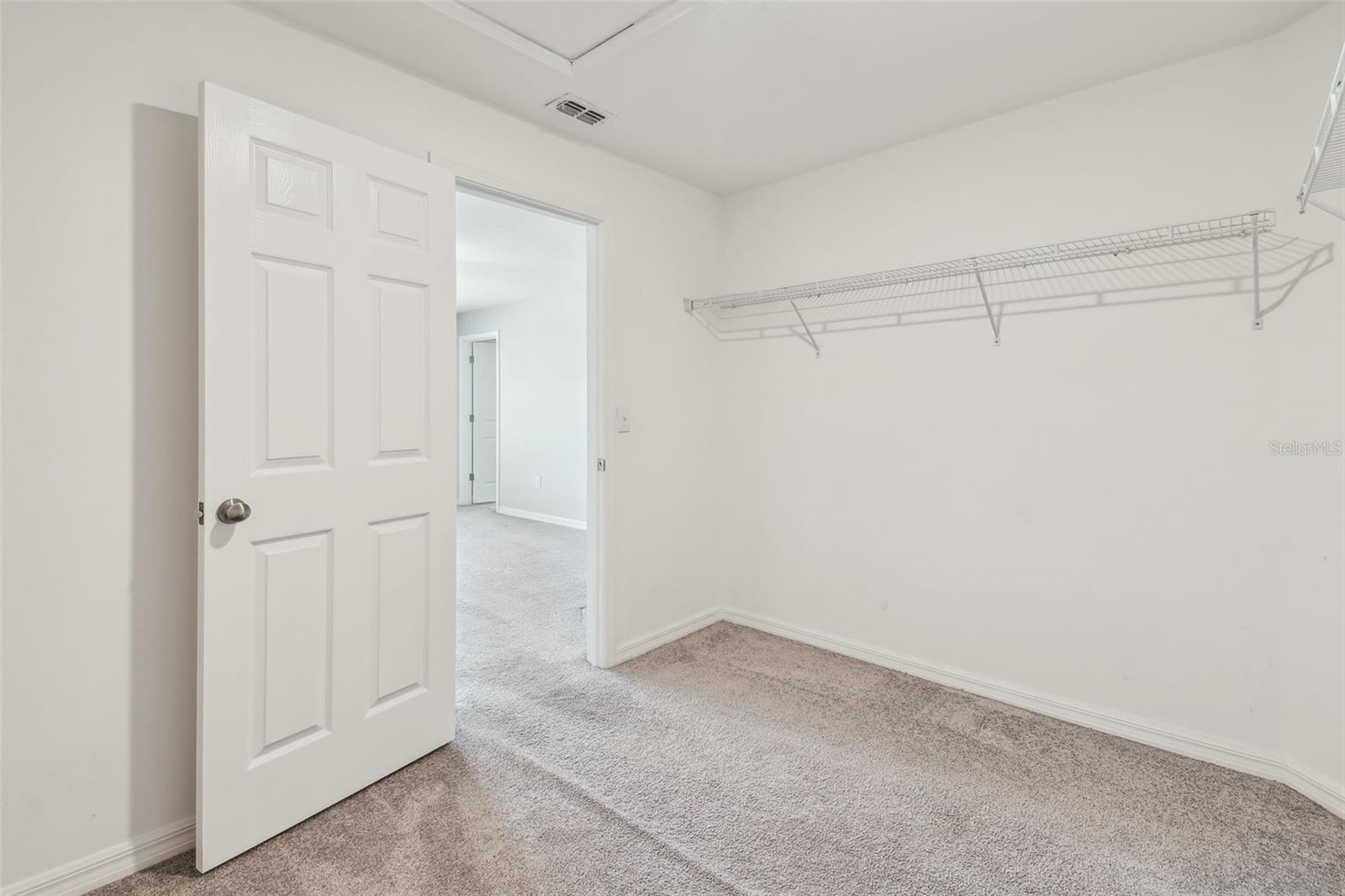 VENTANA GRVS PH 3 & CONE GROVE R - Residential Lease