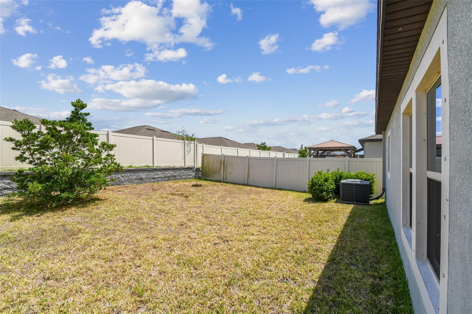 VENTANA GRVS PH 3 & CONE GROVE R - Residential Lease