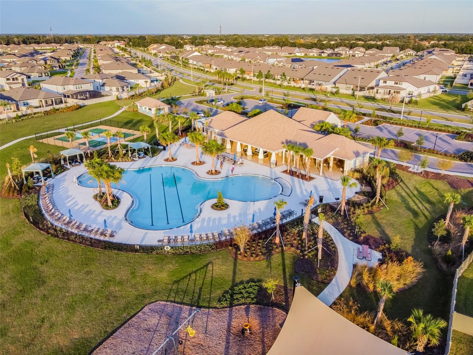 VENTANA GRVS PH 3 & CONE GROVE R - Residential Lease