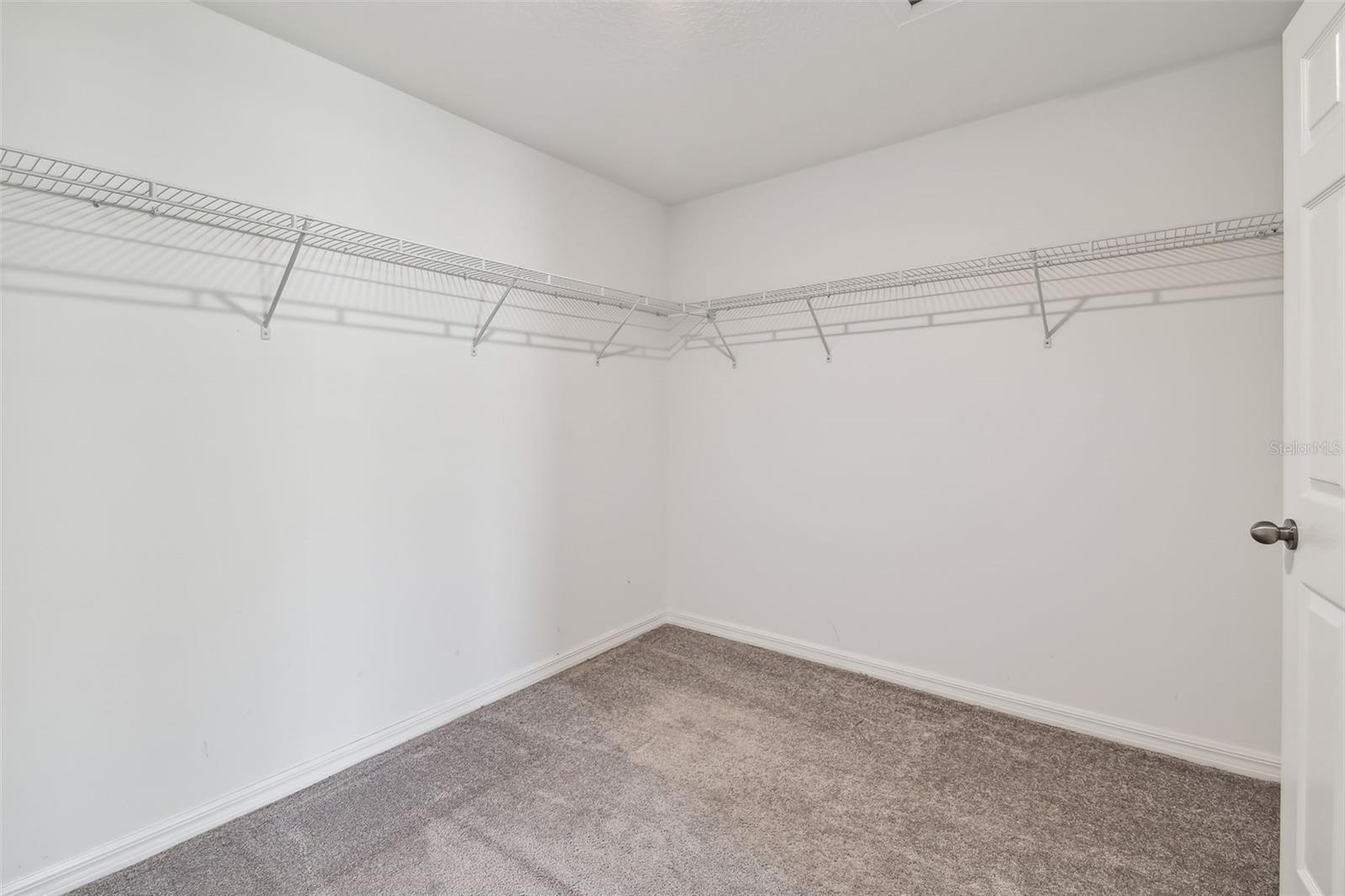 VENTANA GRVS PH 3 & CONE GROVE R - Residential Lease