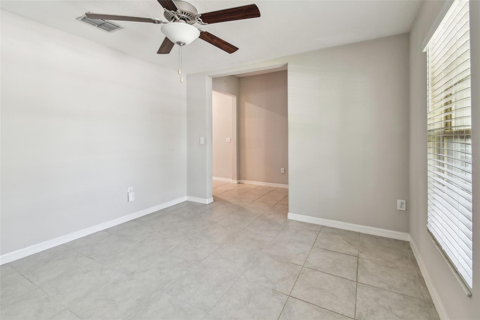 VENTANA GRVS PH 3 & CONE GROVE R - Residential Lease