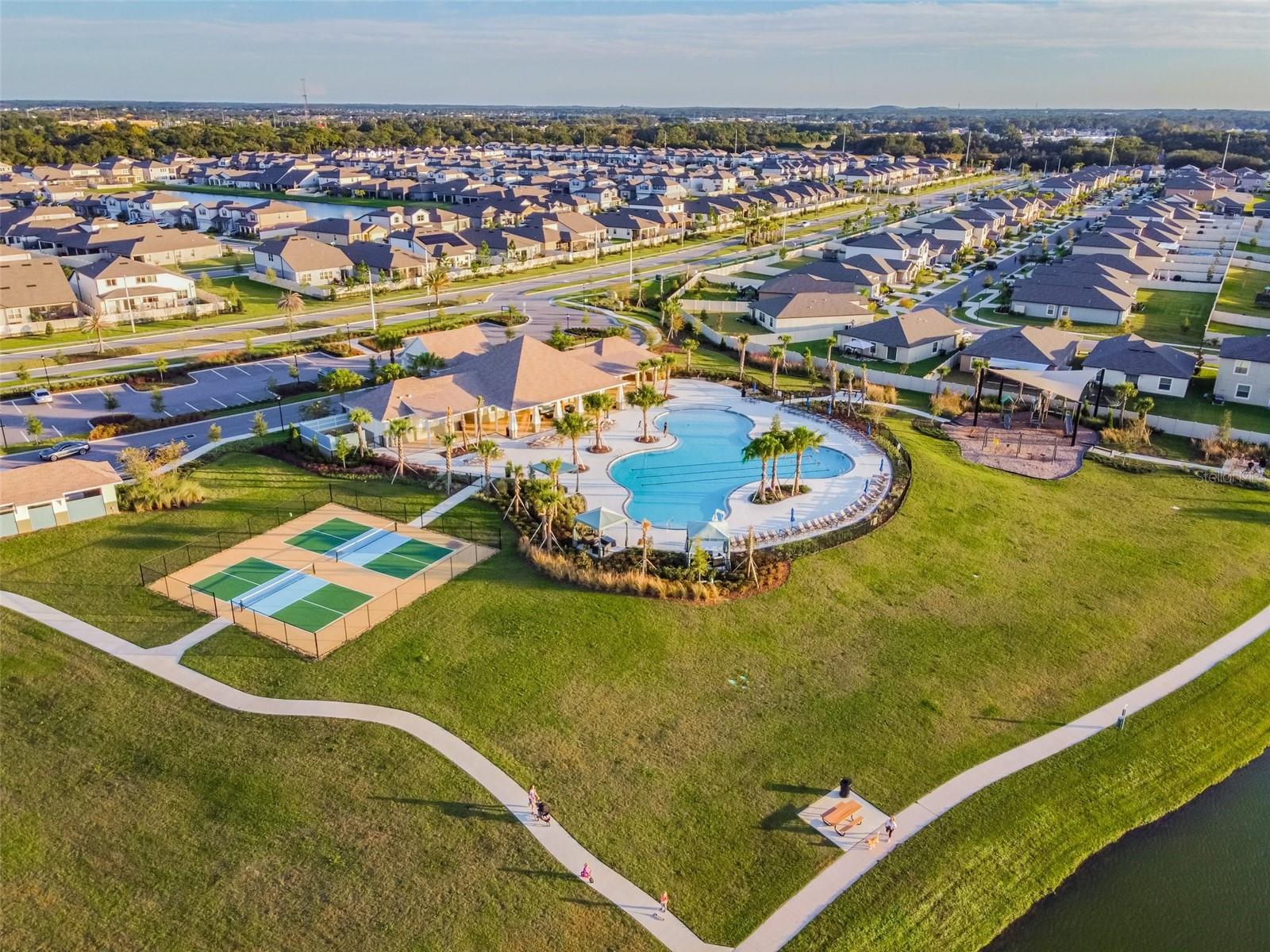 VENTANA GRVS PH 3 & CONE GROVE R - Residential Lease