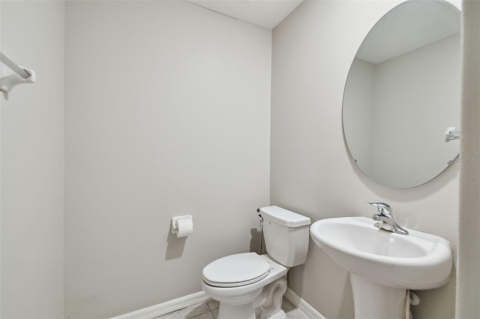 VENTANA GRVS PH 3 & CONE GROVE R - Residential Lease