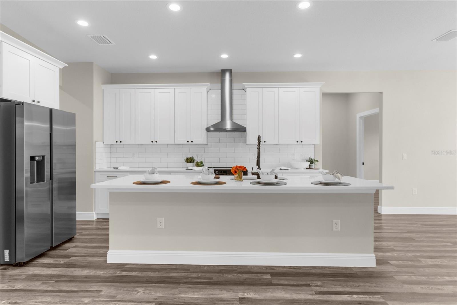 ROYAL HIGHLANDS - Residential