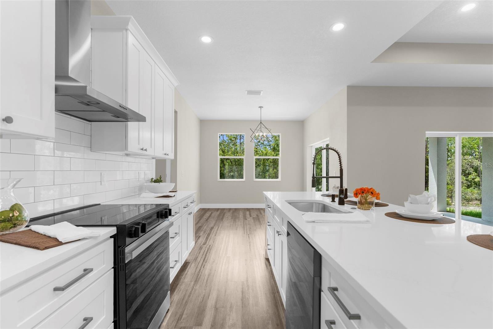 ROYAL HIGHLANDS - Residential