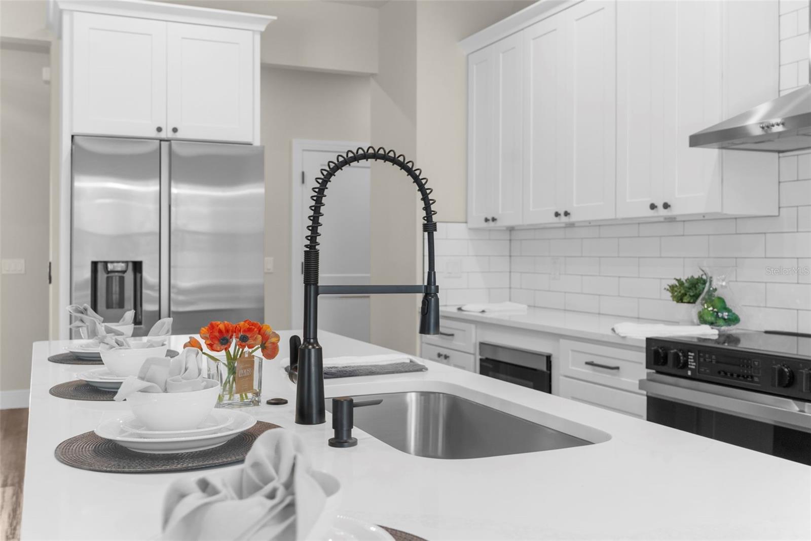 ROYAL HIGHLANDS - Residential